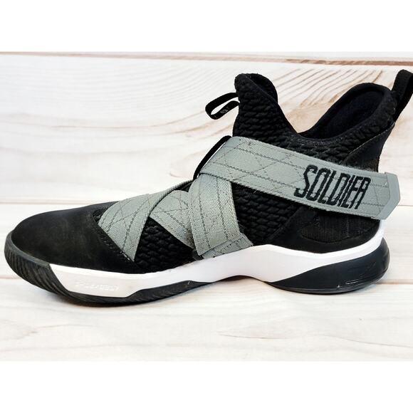 Nike Lebron Soldier 12 SFG Men\'s Black Basketball Shoes Size 8.5 AO4054-004 main image 14